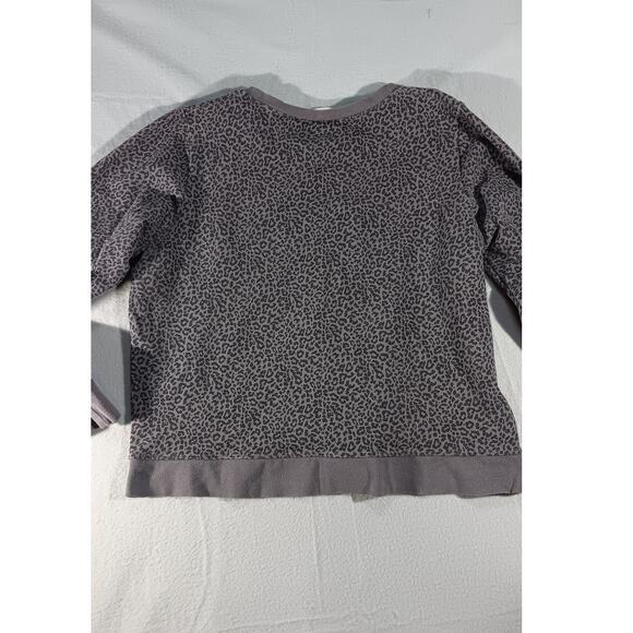 J.Crew Women’s XL Leopard Print Sweatshirt Gray Black Pullover Top Casual - Picture 6 of 7